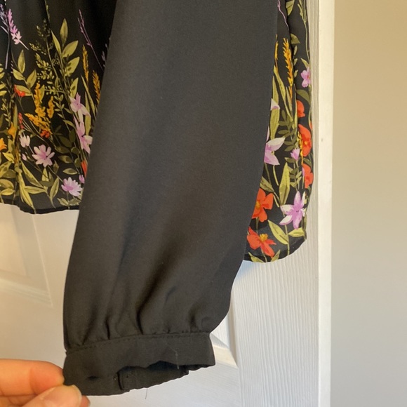 Old navy blouse - Picture 6 of 6